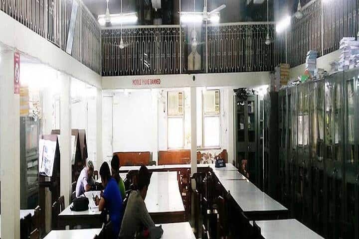 Akbar Peerbhoy College of Commerce and Economics campus in Mumbai City, Maharashtra, India — photo 3