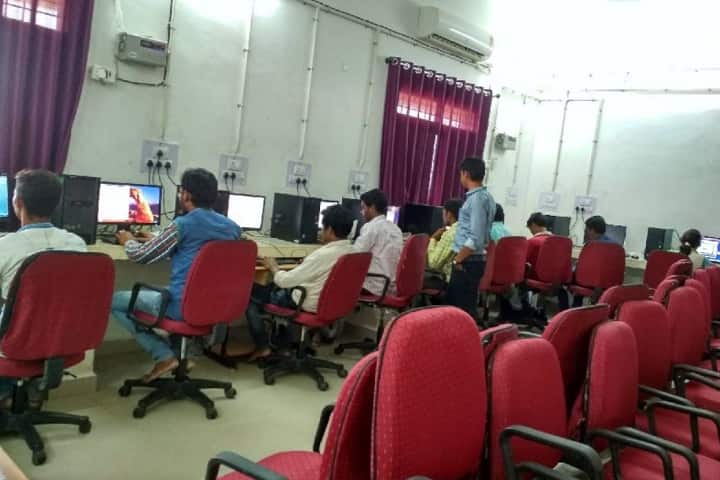 Lt Raja Virendra Bahadur Singh Government College campus in Saraipali, Chhattisgarh, India — photo 2