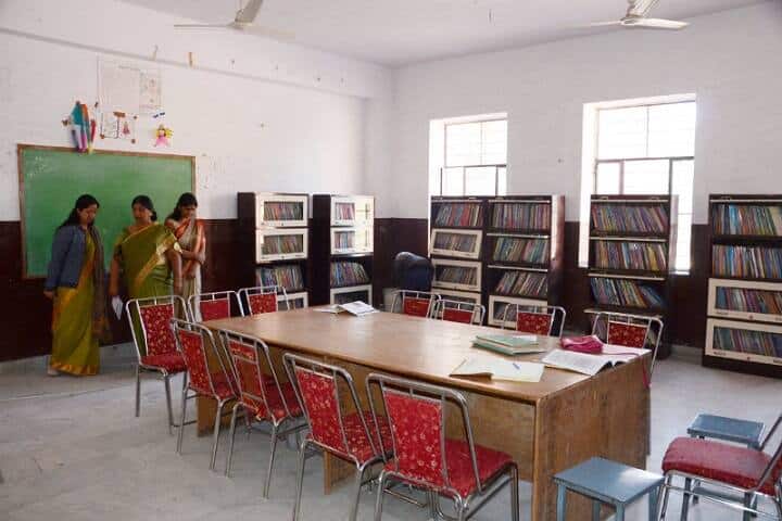 Shri Radha Swami College campus in Jaipur, Rajasthan, India — photo 4