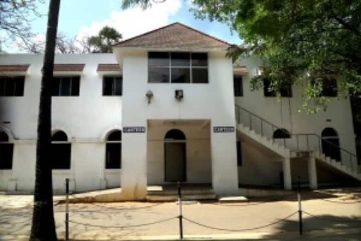 Guru Nanak College campus in Chennai, Tamil Nadu, India — photo 3
