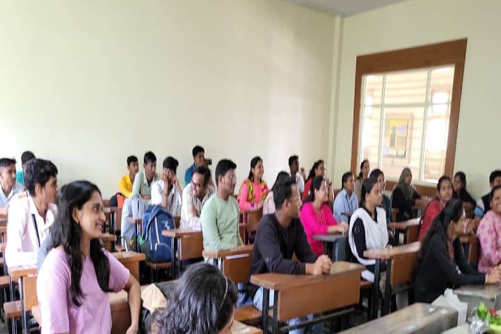 Smt Kasturbai Walchand College campus in Sangli, Maharashtra, India — photo 3