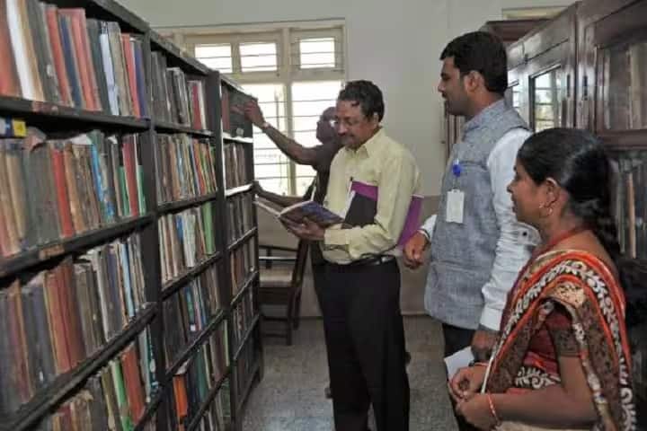 Smt Kasturbai Walchand College campus in Sangli, Maharashtra, India — photo 4