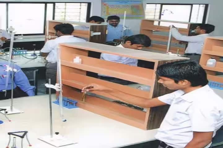 Shri Deendayal Kushwaha Mahavidyalaya campus in Kanpur Nagar, Uttar Pradesh, India — photo 5