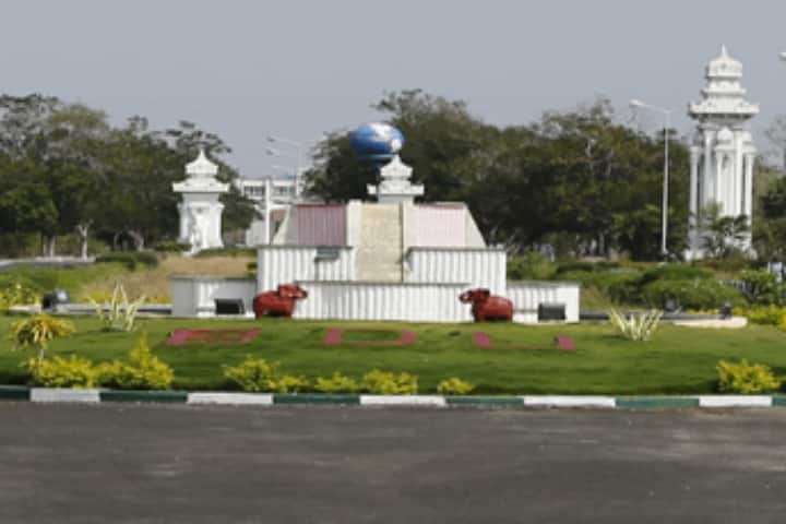 Bharathidasan University campus in Tiruchirappalli, Tamil Nadu, India