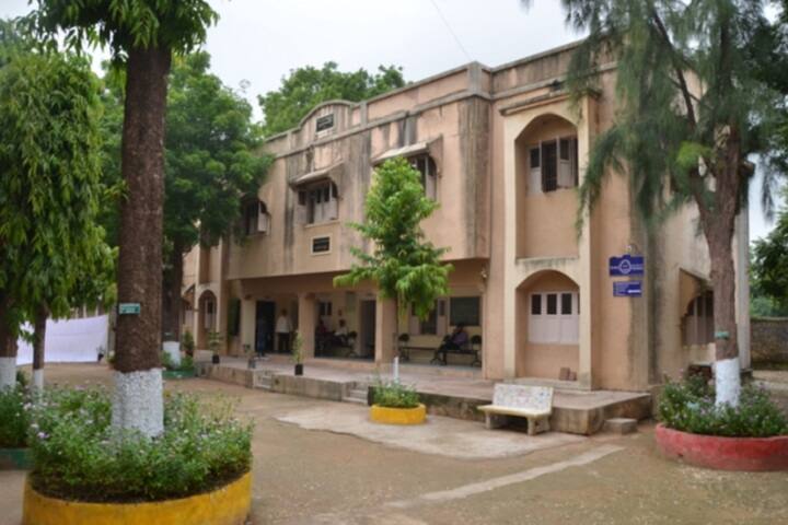Sir PT Science College campus in Modasa, Gujarat, India — photo 1