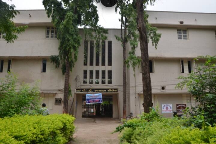 Sir PT Science College campus in Modasa, Gujarat, India — photo 3