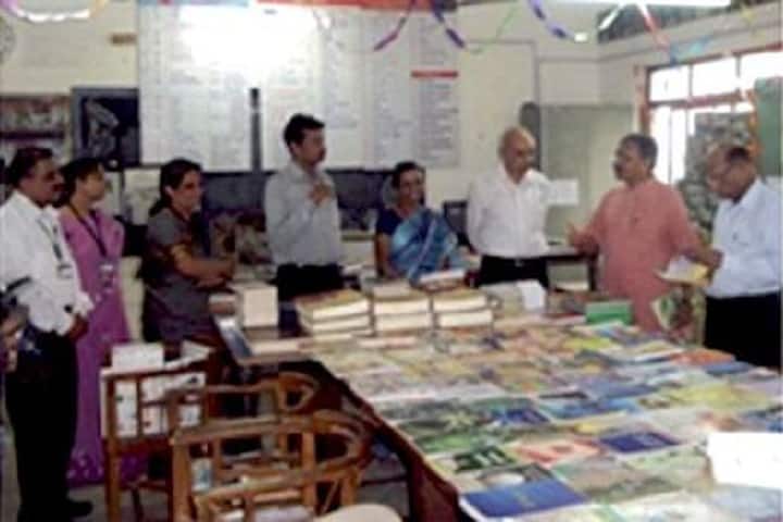 BJ Patel College of Education campus in Surat, Gujarat, India — photo 1