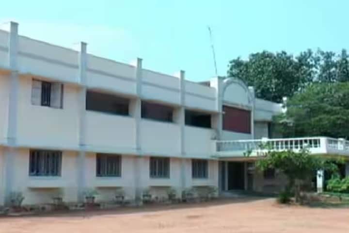 Rev Jacob Memorial Christian College campus in Ambilikkai, Tamil Nadu, India — photo 2