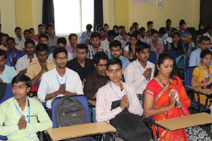 Swayam Siddhi Mitra Sangh's Degree College campus in Bhiwandi, Maharashtra, India — photo 2