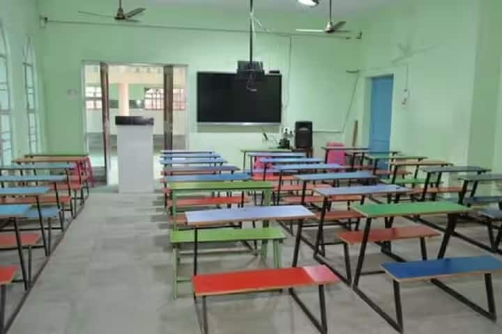 Yaduvanshi Degree College campus in Mahendragarh, Haryana, India — photo 5