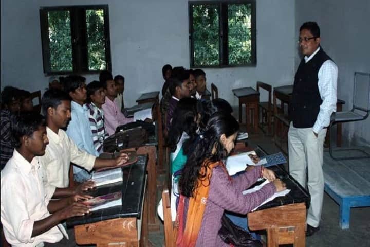 Deoghar College campus in Deoghar, Jharkhand, India — photo 2