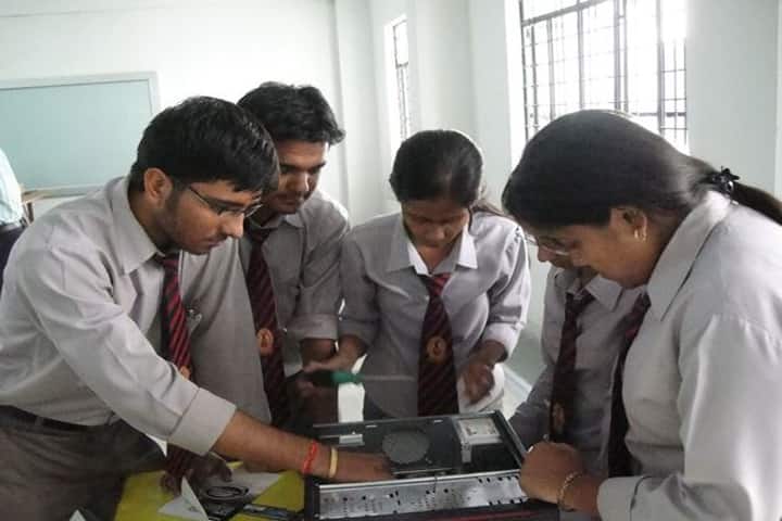 Lucknow Public College of Professional Studies campus in Lucknow, Uttar Pradesh, India — photo 3
