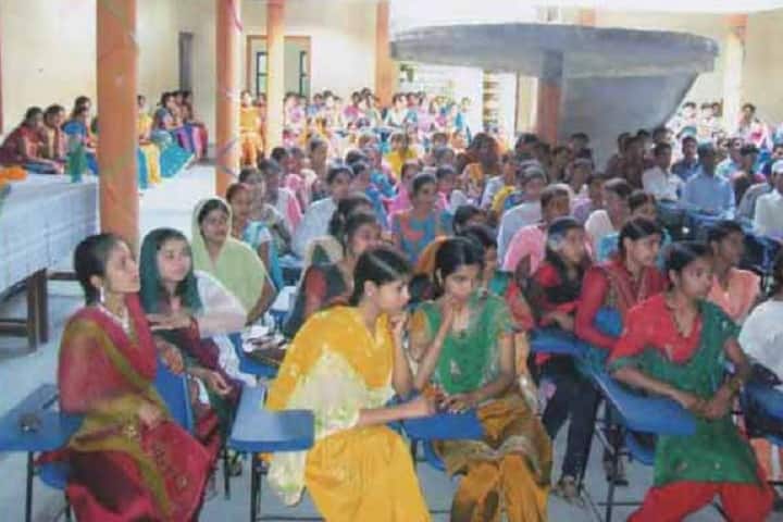 Sudama Devi Mahila Mahavidyalaya campus in Chandauli, Uttar Pradesh, India — photo 6