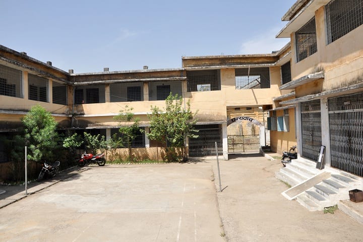 Government Jagannath Munnalal Choudhary Mahila Mahavidyalaya, Mandla campus in Mandla, Madhya Pradesh, India