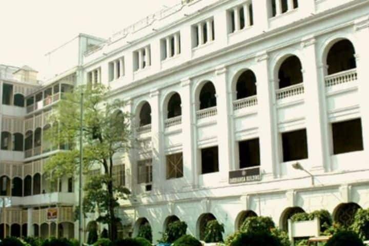Calcutta University campus in Kolkata, West Bengal, India — photo 5