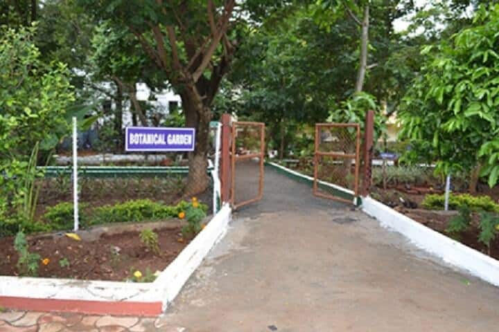 Rajarshi Chhatrapati Shahu College campus in Kolhapur, Maharashtra, India — photo 2