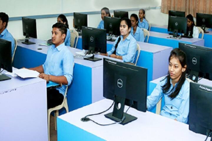 Rajarshi Chhatrapati Shahu College campus in Kolhapur, Maharashtra, India — photo 6
