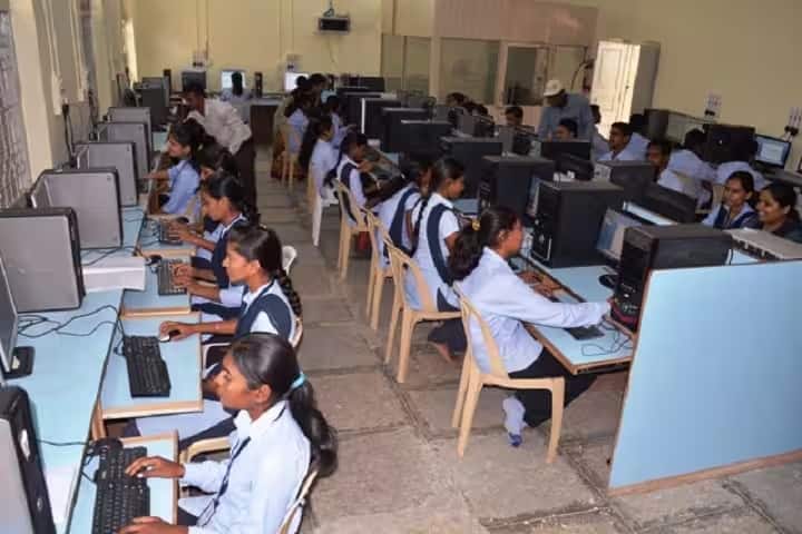 Shri Dnyaneshwar Mahavidyalaya campus in Newasa, Maharashtra, India — photo 5