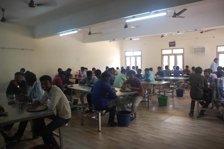 Mepco Schlenk Engineering College campus in Sivakasi, Tamil Nadu, India — photo 2