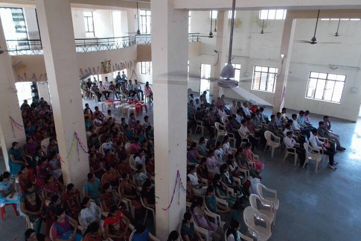 Muktainagar Taluka Education Societys Smt Godavaribai Ganpatrao Khadse College campus in Jalgaon, Maharashtra, India — photo 4