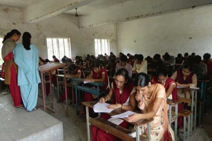 Muktainagar Taluka Education Societys Smt Godavaribai Ganpatrao Khadse College campus in Jalgaon, Maharashtra, India — photo 6
