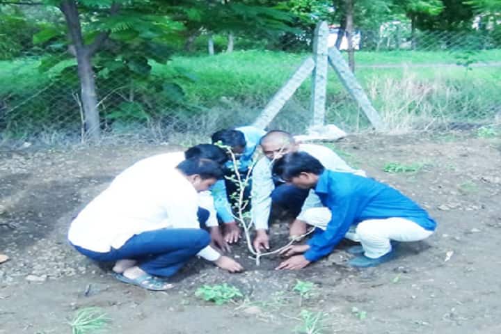 Late Bhaskarrao Shingane Arts Prof Narayanrao Gawande Science and Ashalata Gawande Commerce College campus in Sakharkherda, Maharashtra, India — photo 6