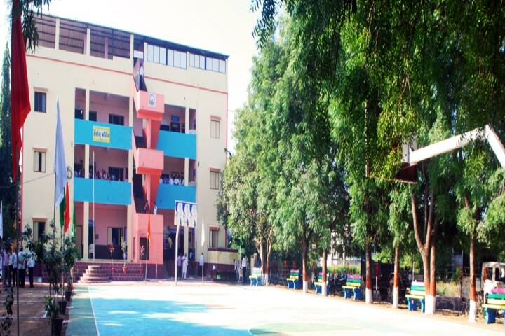 DMES Arts and Science College campus in Jalgaon, Maharashtra, India — photo 1