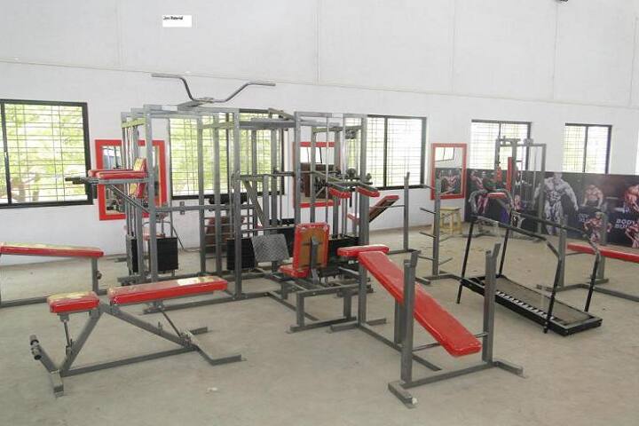 Dahiwadi College campus in Satara, Maharashtra, India — photo 4