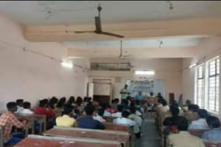 Netaji Subhash Chandra Bose Arts Commerce and Science College campus in Nanded, Maharashtra, India — photo 4