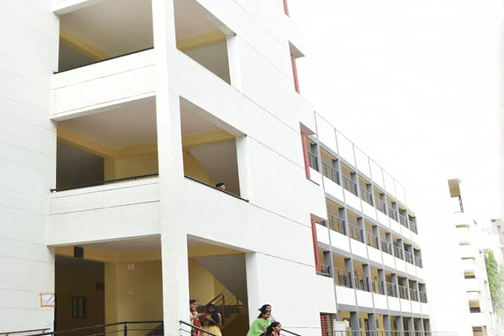 Sree Siddaganga College of Arts Science and Commerce campus in Bangalore, Karnataka, India — photo 1