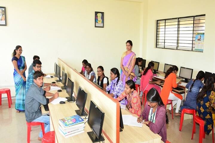 Sree Siddaganga College of Arts Science and Commerce campus in Bangalore, Karnataka, India — photo 3
