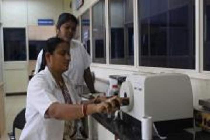 SRM Kattankulathur Dental College and Hospital campus in Kattankulathur, Tamil Nadu, India — photo 5