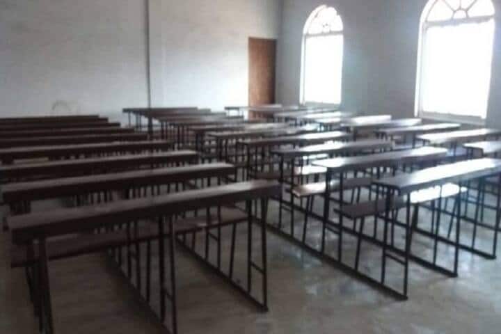 Shivlok Shrinet Post Graduate College campus in Mirzapur, Uttar Pradesh, India — photo 3