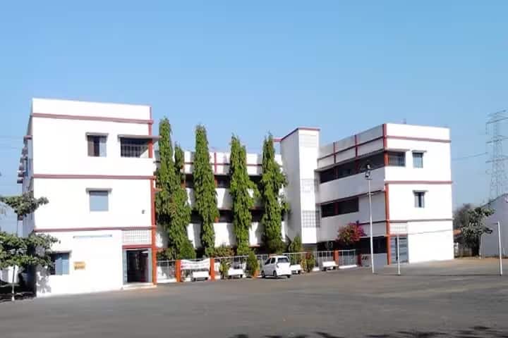 Vivekanand Mahavidyalaya campus in Bhadravati, Maharashtra, India — photo 1