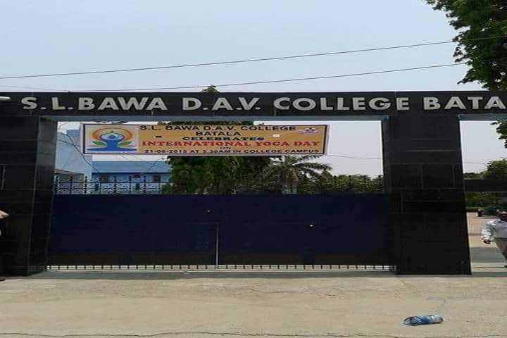 SL Bawa DAV College campus in Batala, Punjab, India — photo 2