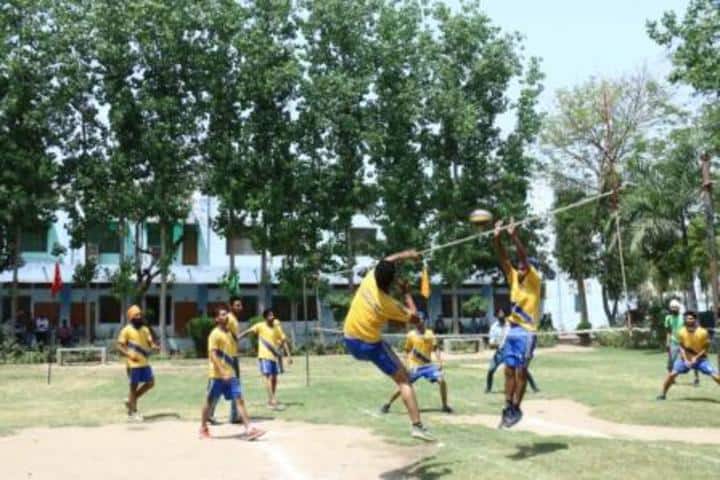 SL Bawa DAV College campus in Batala, Punjab, India — photo 4