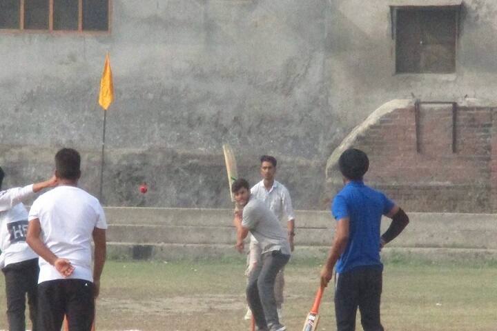 SL Bawa DAV College campus in Batala, Punjab, India — photo 5