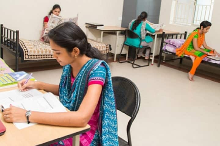 Chalapathi Institute of Technology campus in Guntur, Andhra Pradesh, India — photo 3