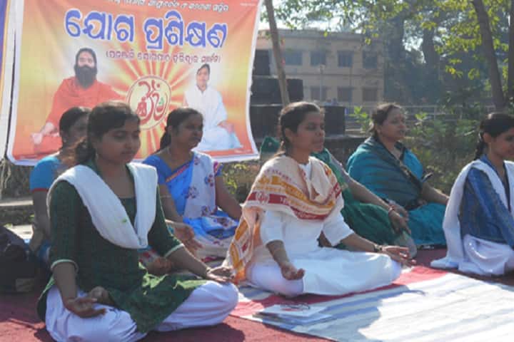 Shailabala Women's College campus in Cuttack, Odisha, India — photo 4