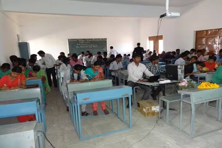 Shivneri Mahavidyalaya campus in Latur, Maharashtra, India — photo 2