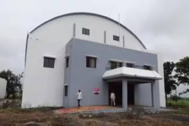 Shivneri Mahavidyalaya campus in Latur, Maharashtra, India — photo 5