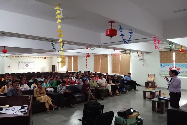 Government Commerce and Science College campus in Bharuch, Gujarat, India — photo 2