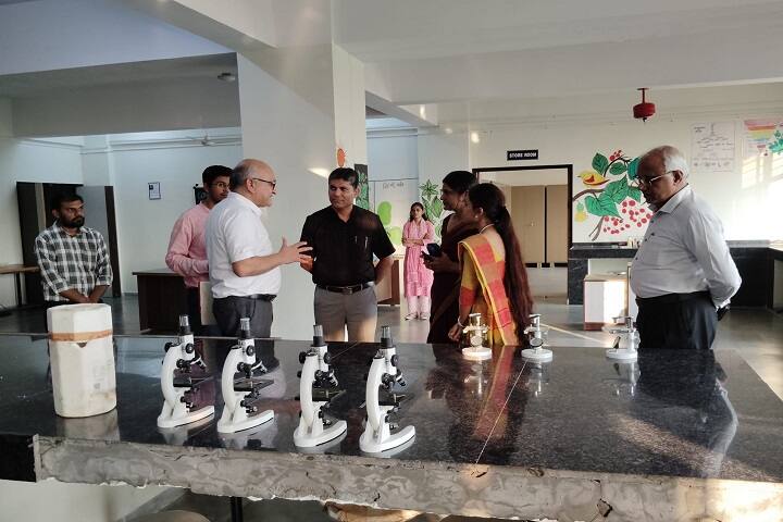 Government Commerce and Science College campus in Bharuch, Gujarat, India — photo 6