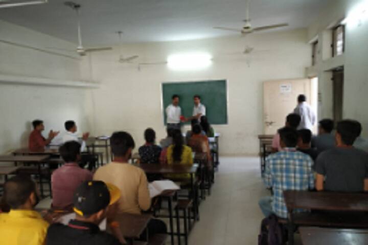 Smt JB Patel College of Commerce Studies and Research campus in Anand, Gujarat, India — photo 2