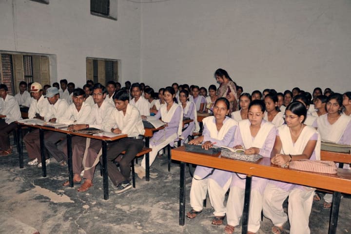 Karm Kshetra Post Graduate College campus in Etawah, Uttar Pradesh, India — photo 4
