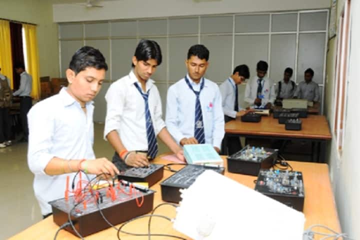 Vikrant Institute of Integrated Learning and Advance Studies campus in Gwalior, Madhya Pradesh, India — photo 5