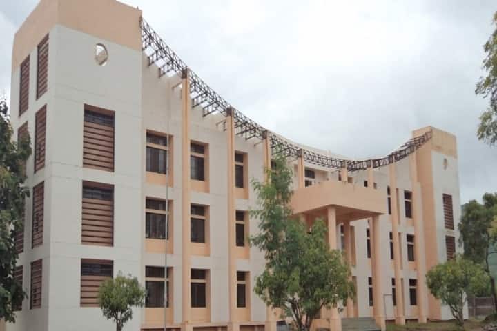PDEA's Anantrao Pawar College campus in Pirangut, Maharashtra, India — photo 2