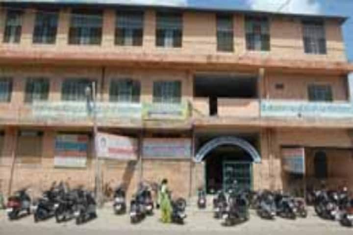 Shri Pushtikar Shri Purohit Surajraj Roopa Devi Smriti Mahila Mahavidyalaya campus in Jodhpur, Rajasthan, India — photo 1