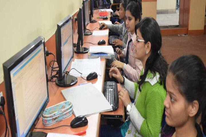 Shri Pushtikar Shri Purohit Surajraj Roopa Devi Smriti Mahila Mahavidyalaya campus in Jodhpur, Rajasthan, India — photo 6