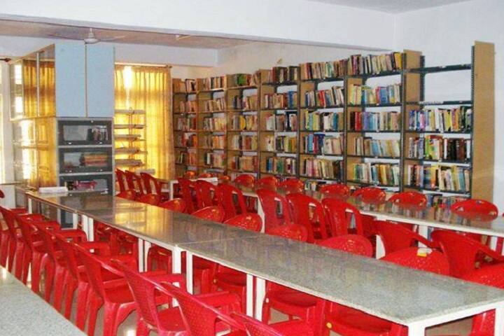 Sacred Heart First Grade College campus in Tumkur, Karnataka, India — photo 3